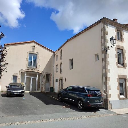 Appartement Logis des chouans à Les Landes-Genusson Extérieur photo