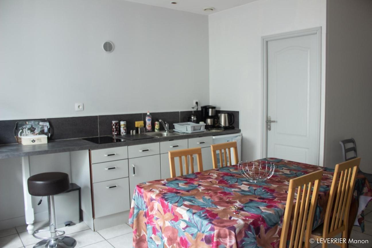 Appartement Logis des chouans à Les Landes-Genusson Extérieur photo
